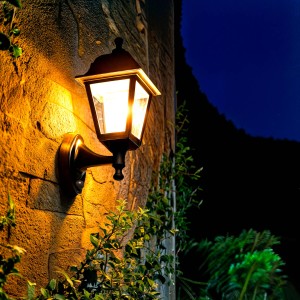 Lampa Ścienna Zewnętrzna Czarna Sennen z Czujnikiem PIR