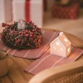 Domek LED Ceramiczny Boże Narodzenie na Baterię Bianca