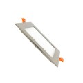 oprawa-led-kwadratowa-superslim-12w-srebrna-srednica-wyciecia-152x152-mm.jpg