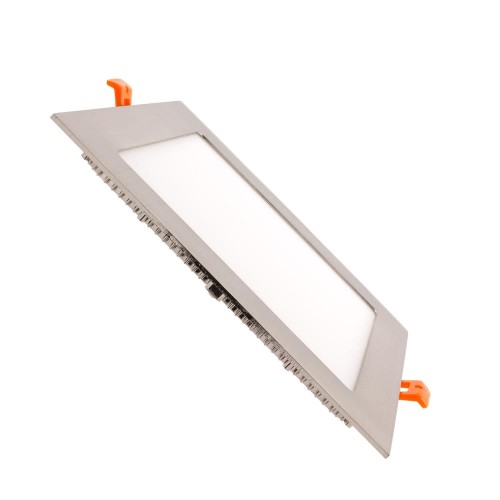 oprawa-led-18w-kwadratowa-superslim-srebrna-wyciecie-205x205-mm.jpg
