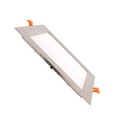 oprawa-led-18w-kwadratowa-superslim-srebrna-wyciecie-205x205-mm.jpg