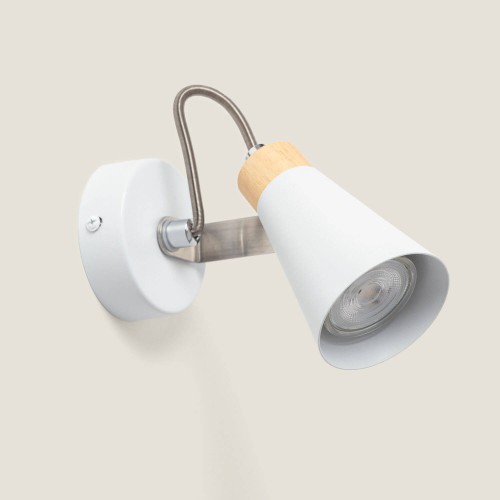 lampa-scienna-nastawna-z-metalu-i-drewna-1-reflektor-mara.jpg