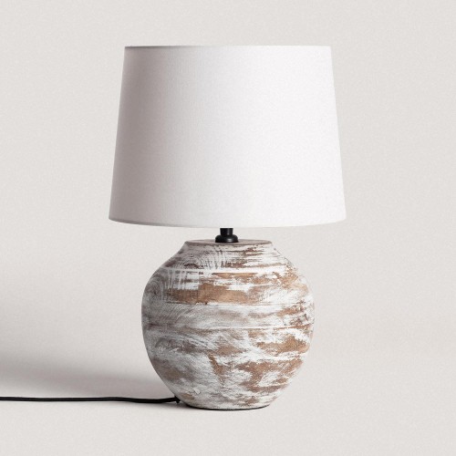 lampa-stolowa-z-drewna-chandan-iluzzia.jpg